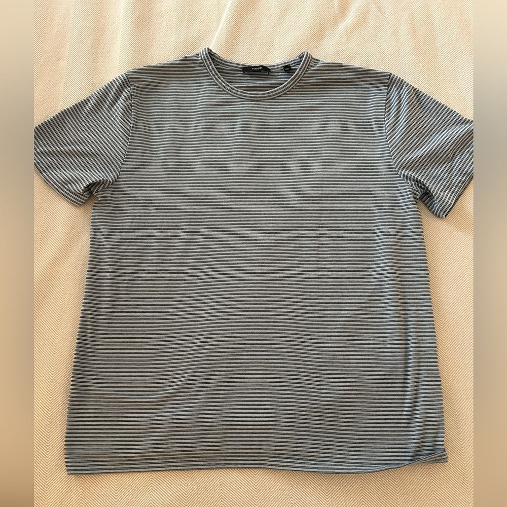 Vince blue striped tshirt